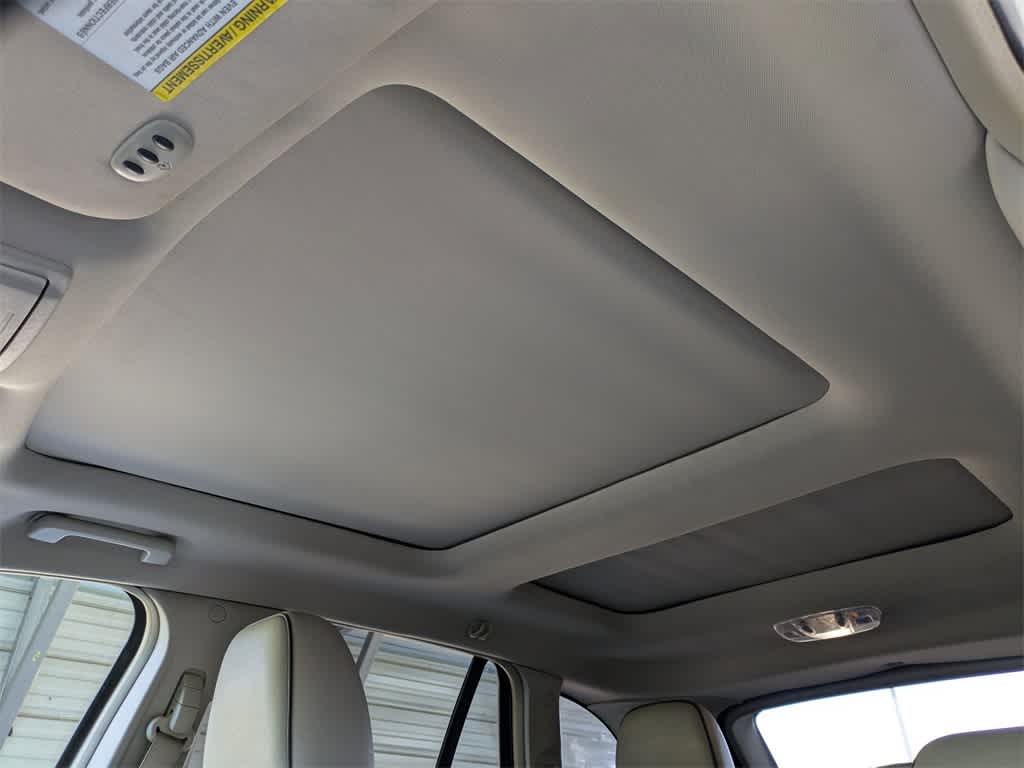 Thumbnail: 2011 Lincoln MKX - 27