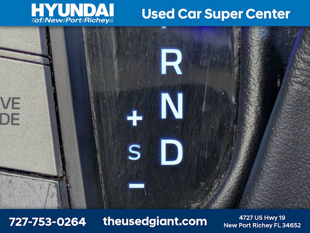 Thumbnail: 2020 Hyundai Elantra - 25