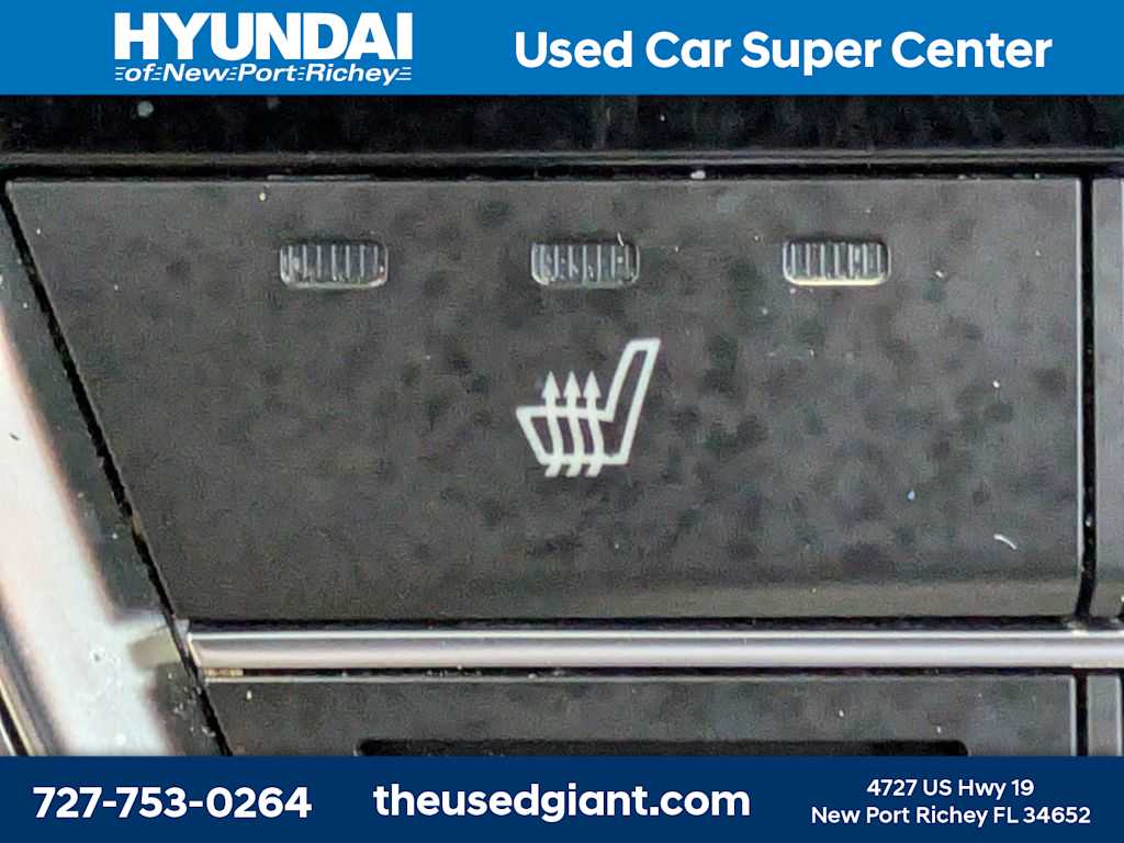 Thumbnail: 2016 Hyundai Sonata - 25