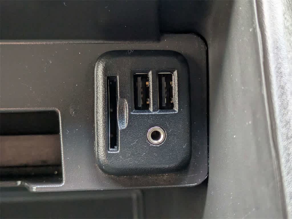 Thumbnail: 2015 Chevrolet Suburban - 34