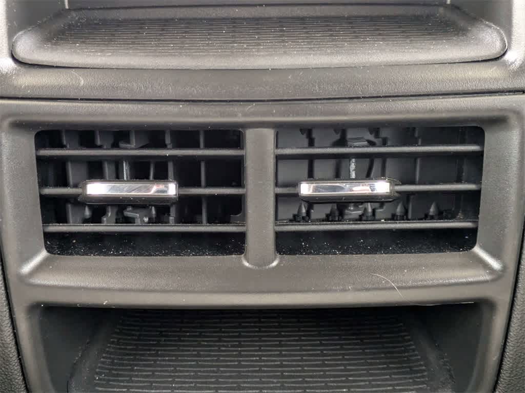 Thumbnail: 2018 Cadillac XT5 - 17