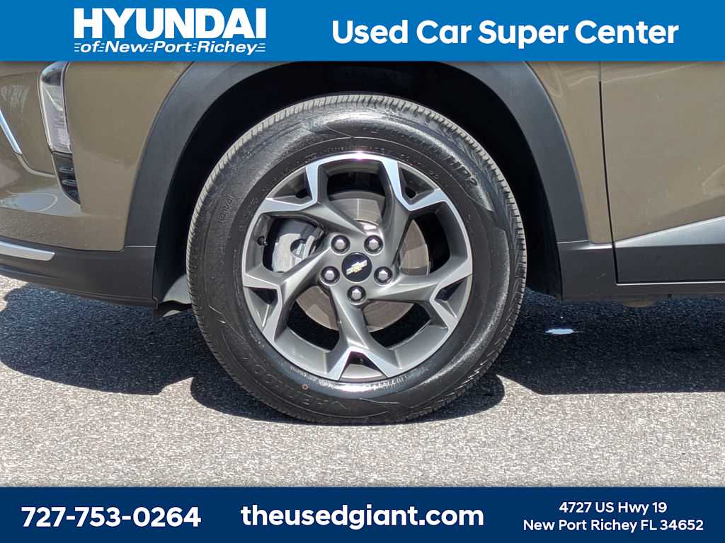 Thumbnail: 2024 Chevrolet Trax - 10