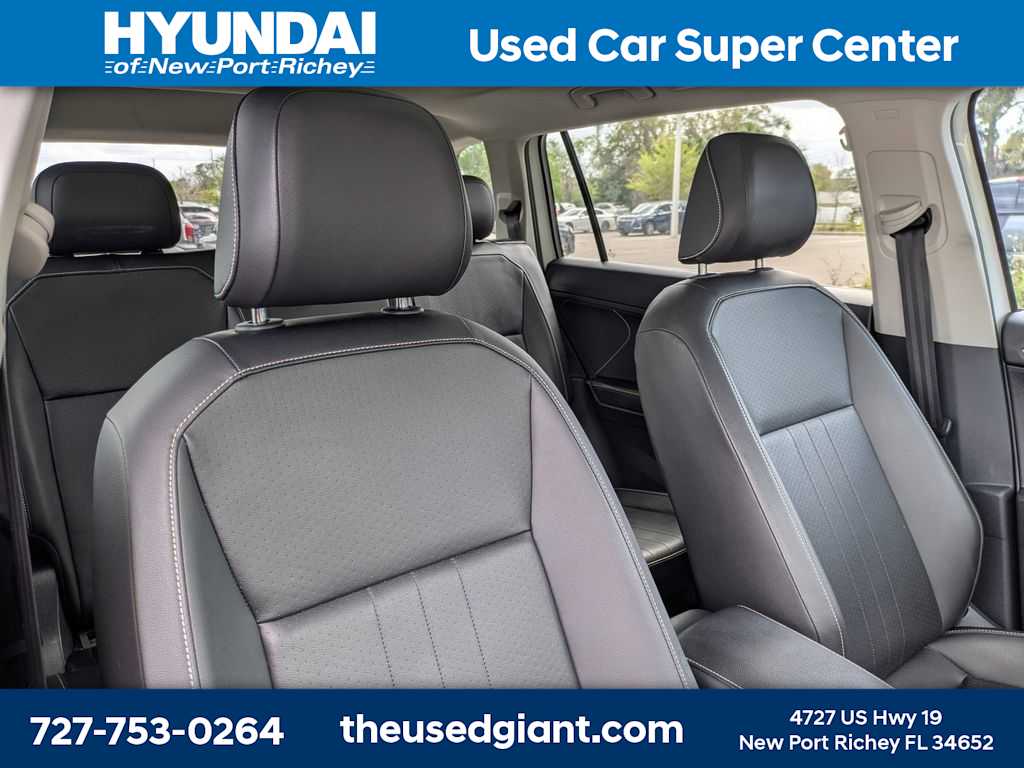 Thumbnail: 2022 Volkswagen Tiguan - 6