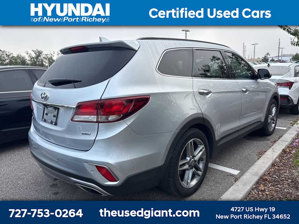 Thumbnail: 2017 Hyundai Santa Fe - 3