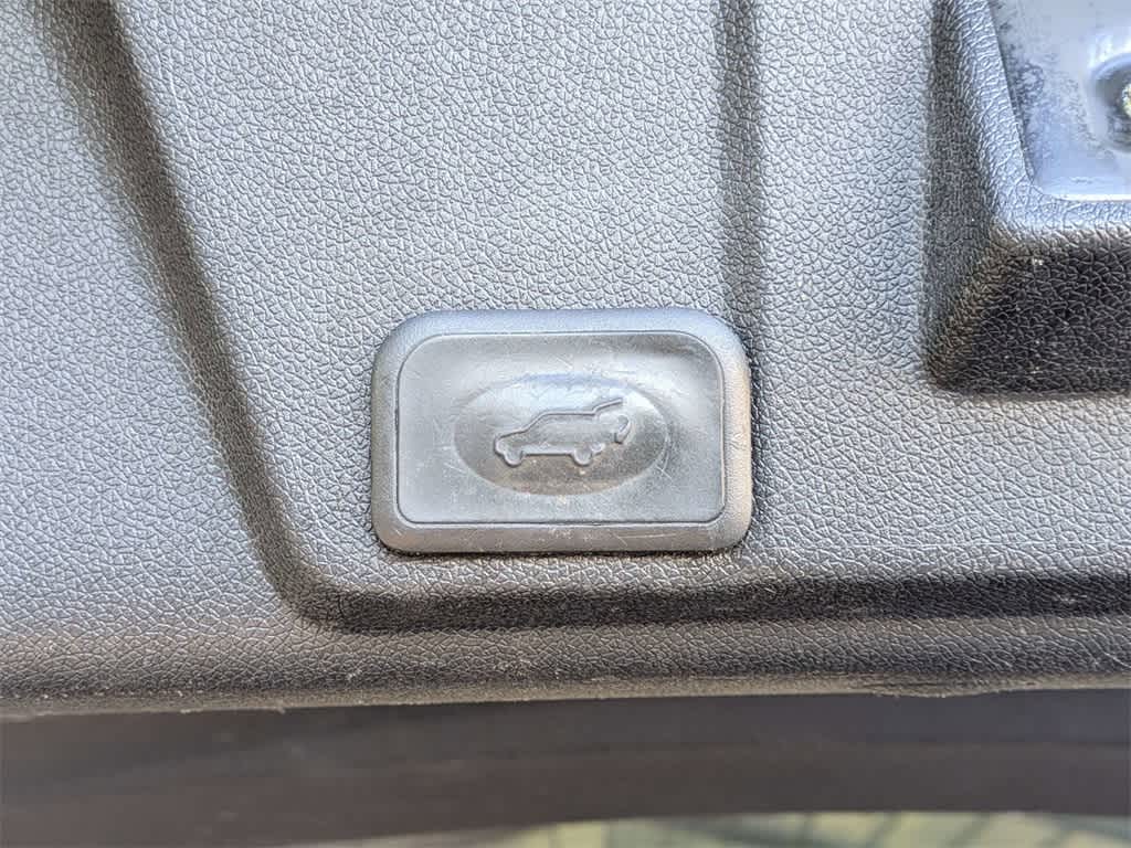 Thumbnail: 2017 Chevrolet Traverse - 13