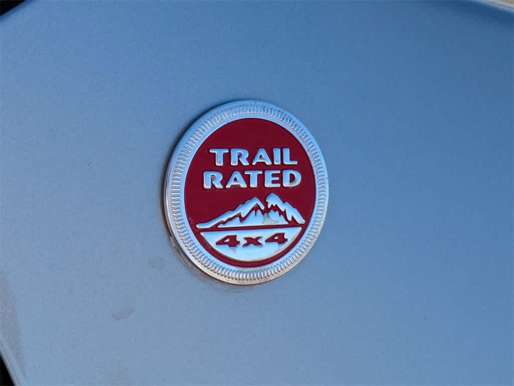 Thumbnail: 2017 Jeep Cherokee - 16