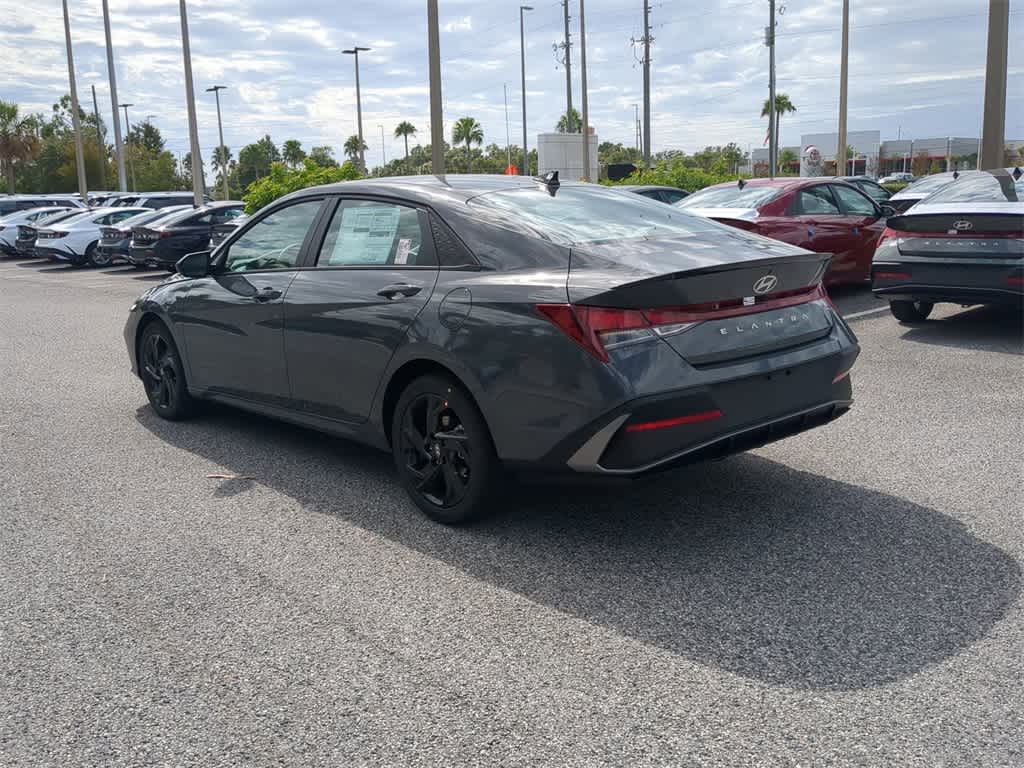 Thumbnail: 2026 Hyundai Elantra - 4
