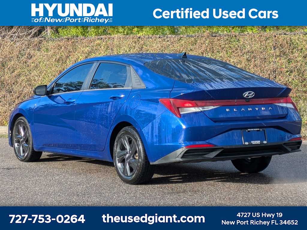 Thumbnail: 2023 Hyundai Elantra - 3