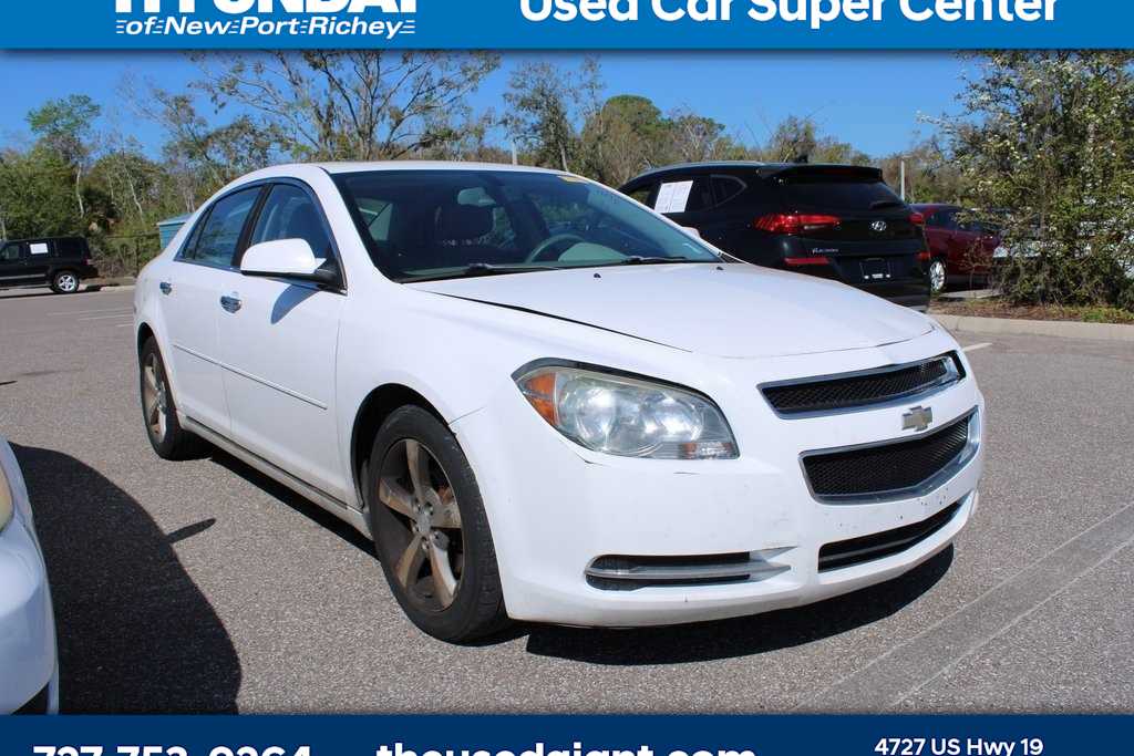 Thumbnail: 2012 Chevrolet Malibu - 4