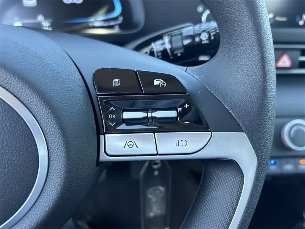 Thumbnail: 2025 Hyundai Elantra - 24