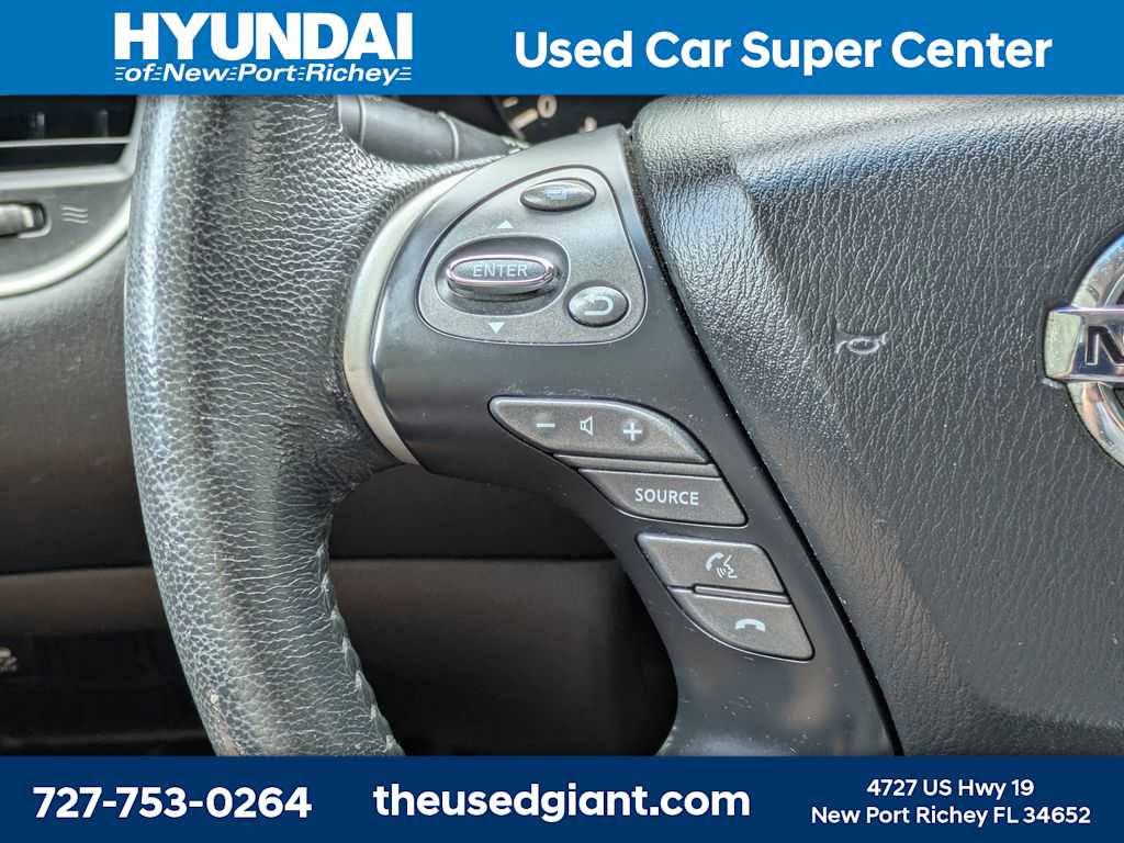 Thumbnail: 2015 Nissan Pathfinder - 30