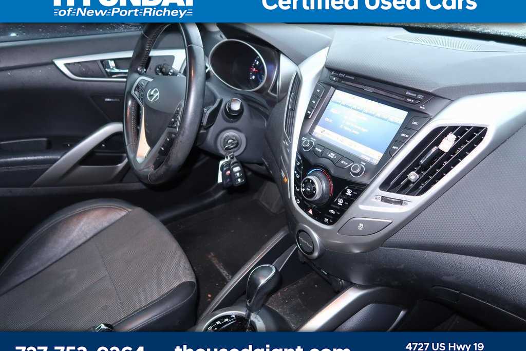 Thumbnail: 2015 Hyundai Veloster - 6