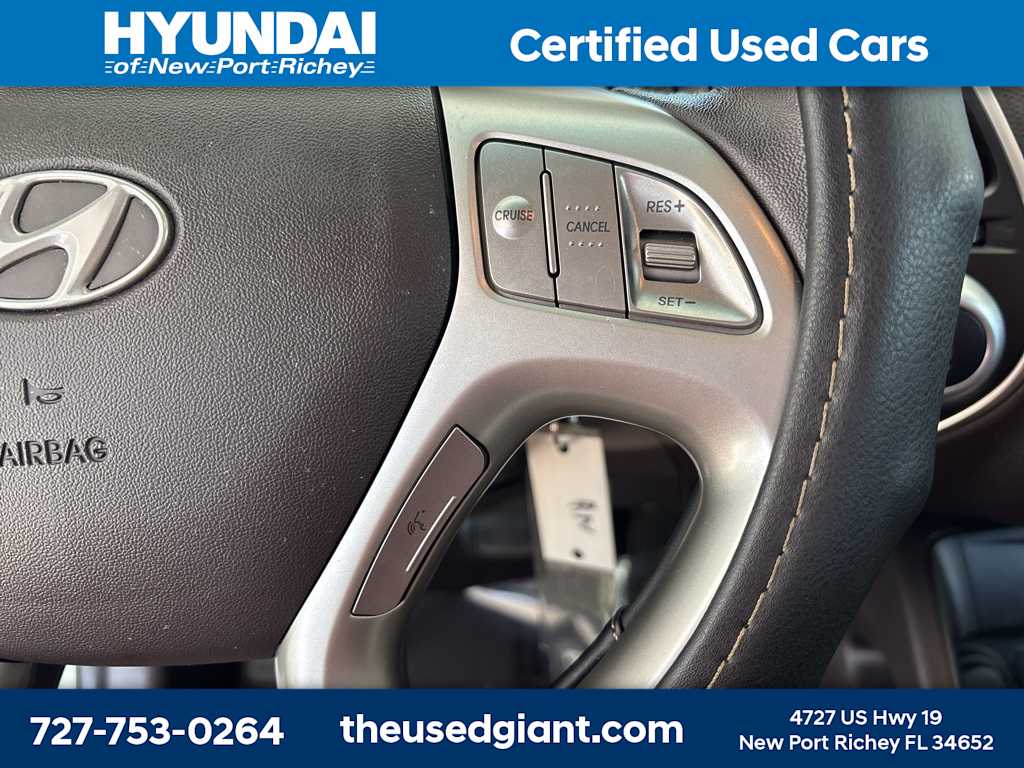 Thumbnail: 2012 Hyundai Tucson - 30