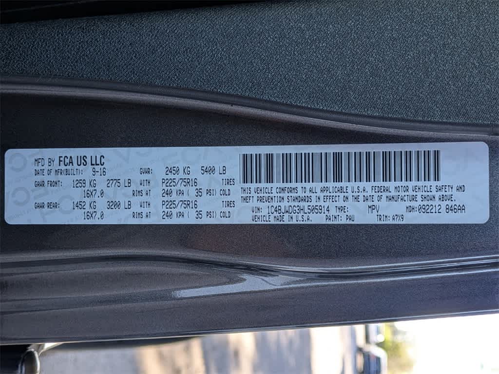 Thumbnail: 2017 Jeep Wrangler - 35