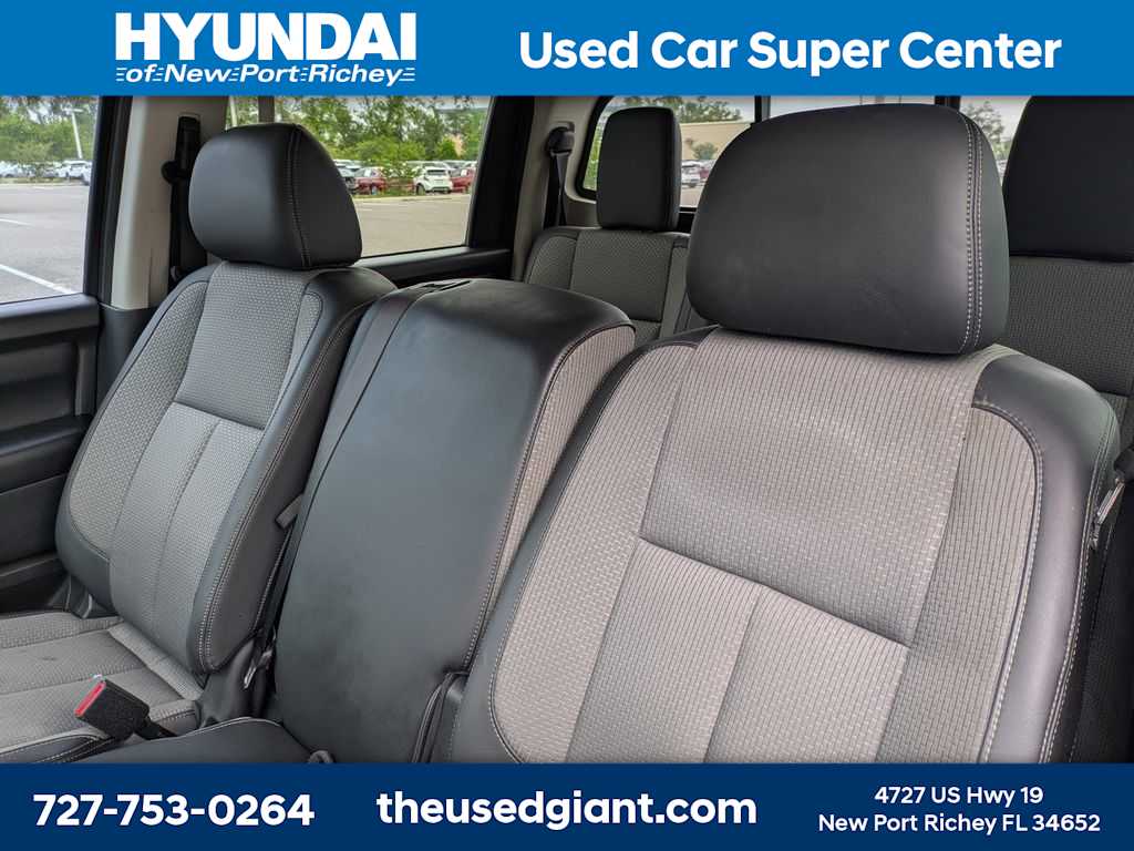 Thumbnail: 2018 Nissan Titan - 7