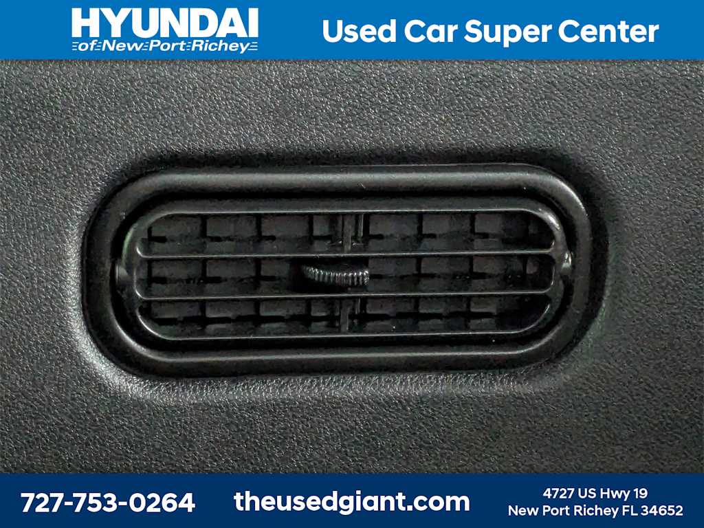 Thumbnail: 2021 Lincoln Aviator - 17