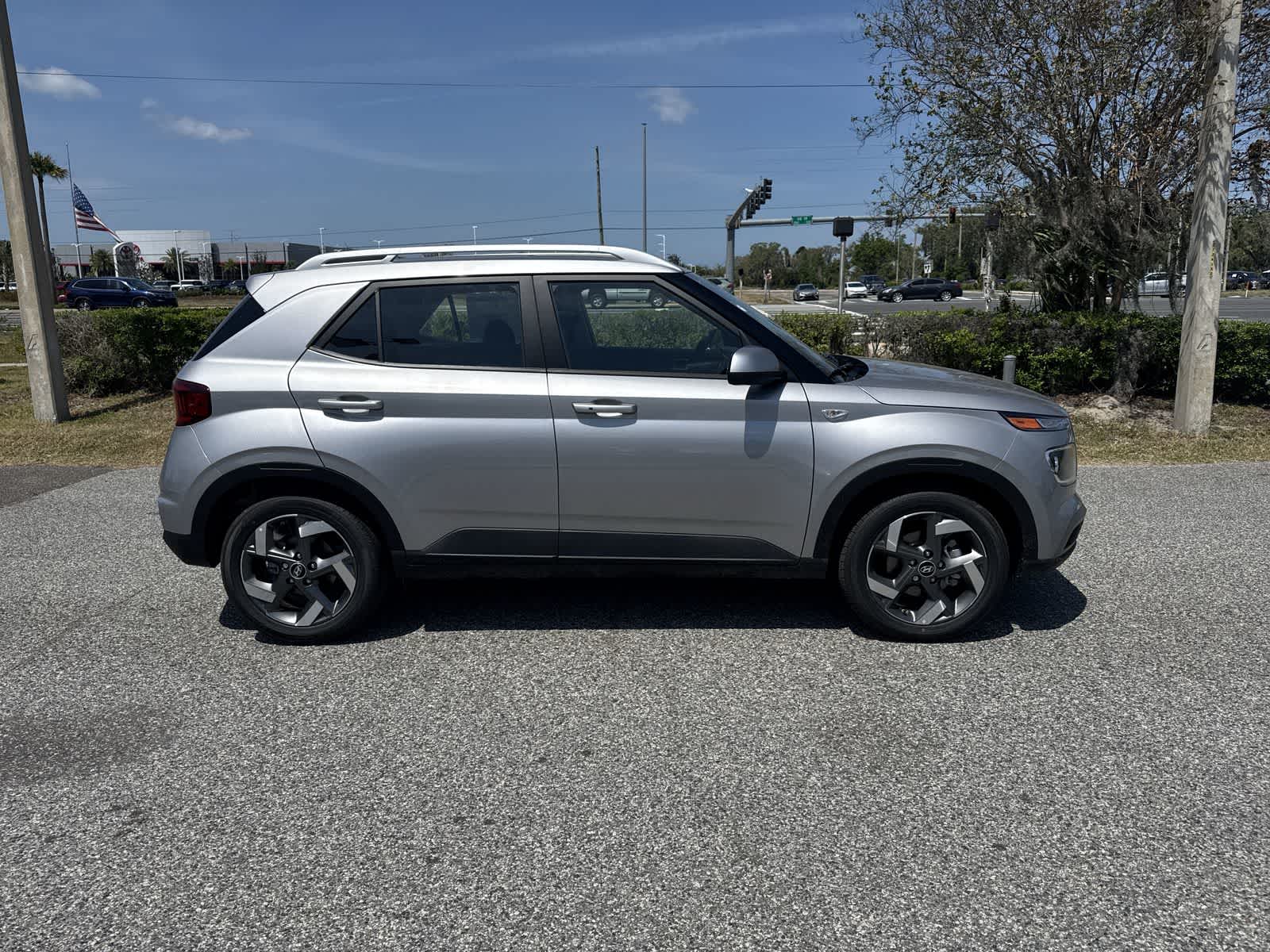 2025 Hyundai Venue SEL 7