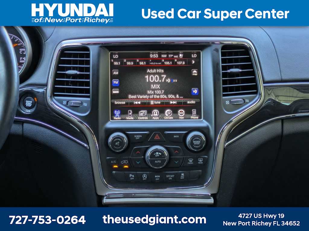 Thumbnail: 2017 Jeep Grand Cherokee - 21