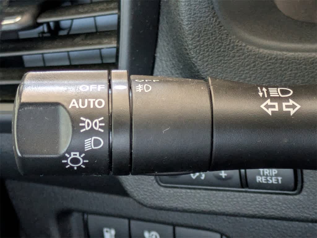 Thumbnail: 2018 Nissan Leaf - 33