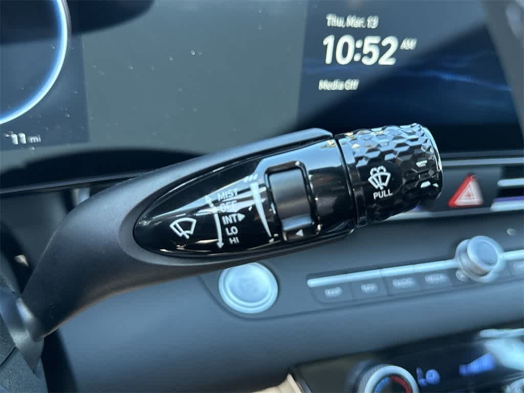 Thumbnail: 2025 Hyundai Elantra - 27