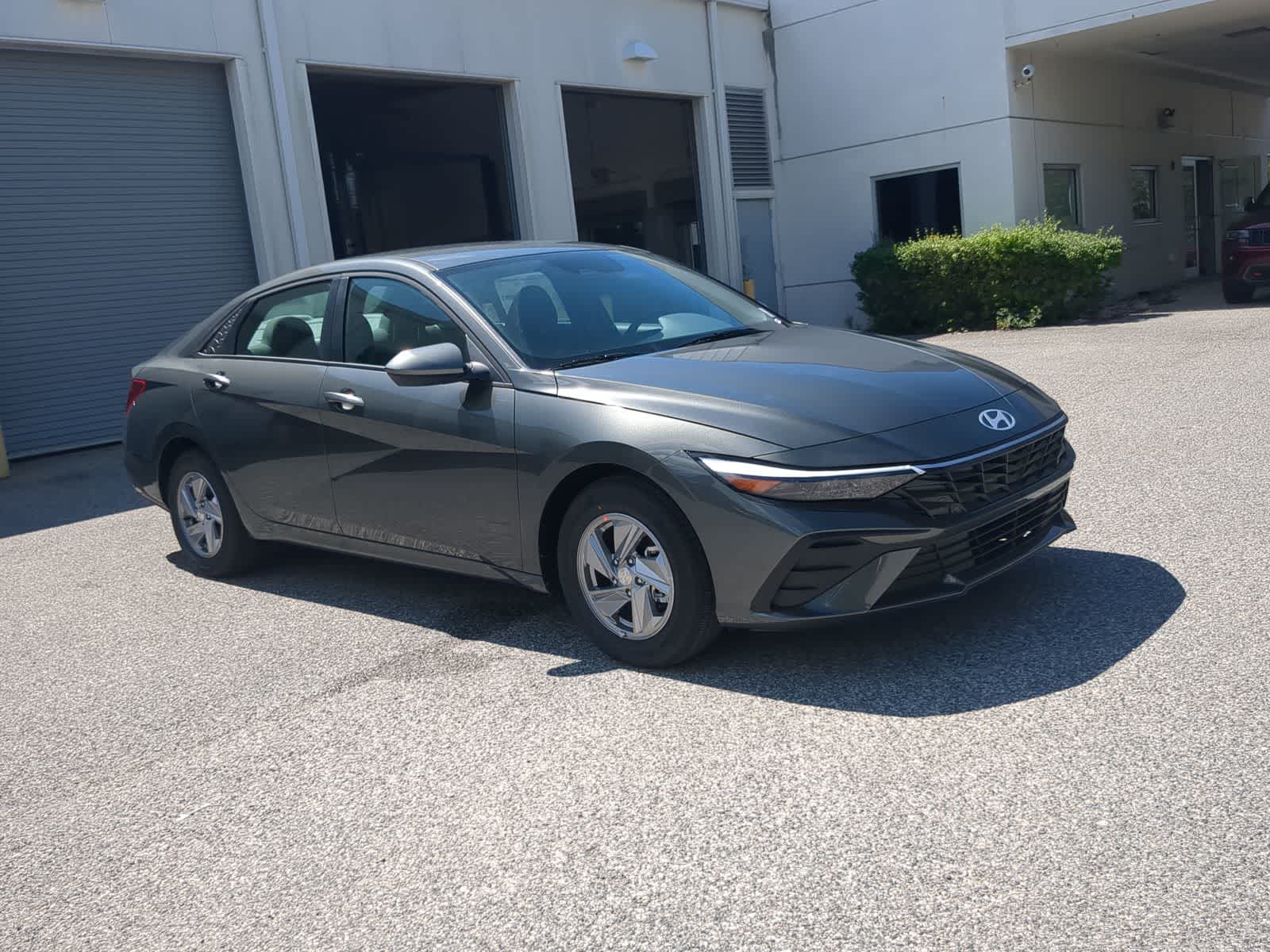 Thumbnail: 2025 Hyundai Elantra - 8
