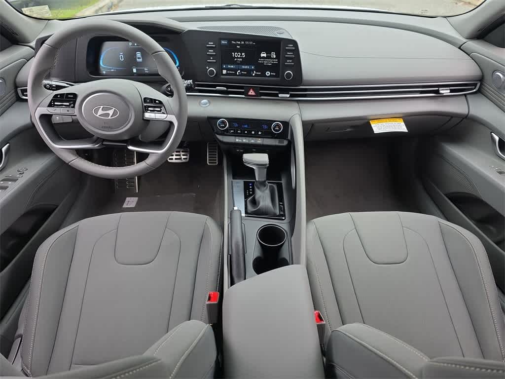 Thumbnail: 2025 Hyundai Elantra - 13