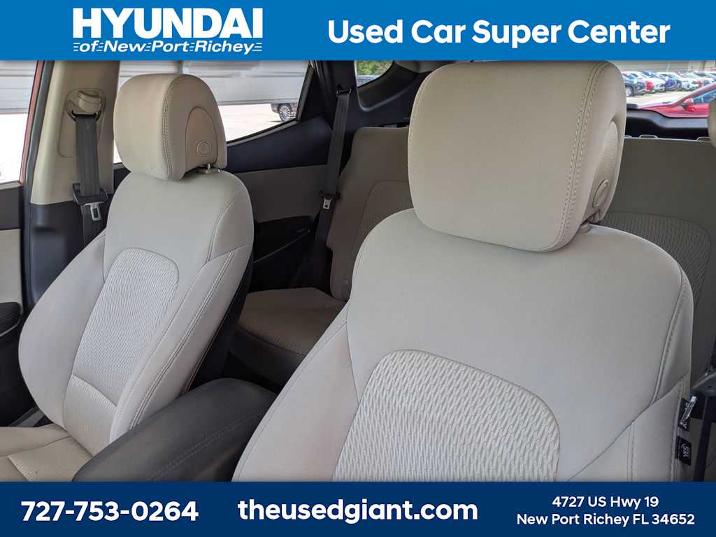 Thumbnail: 2016 Hyundai Santa Fe - 7