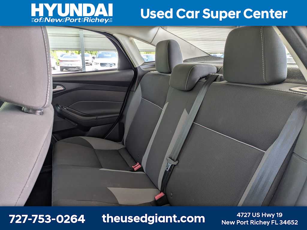 Thumbnail: 2014 Ford Focus - 14