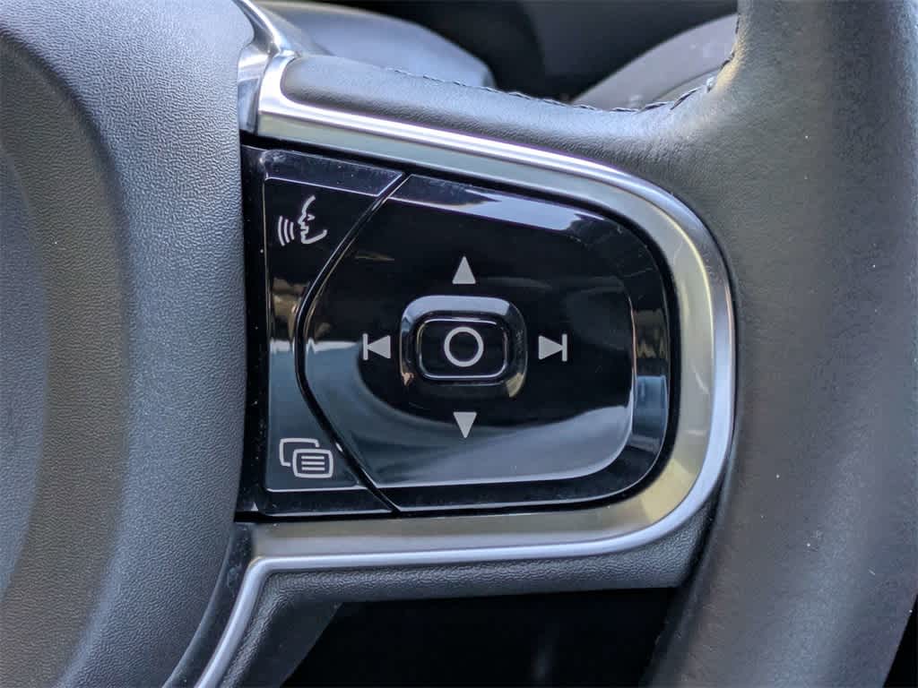 Thumbnail: 2016 Volvo XC90 - 36