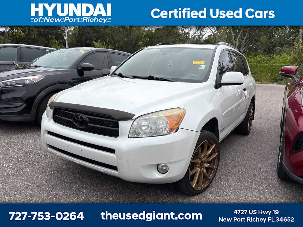 Thumbnail: 2007 Toyota RAV4 - 1
