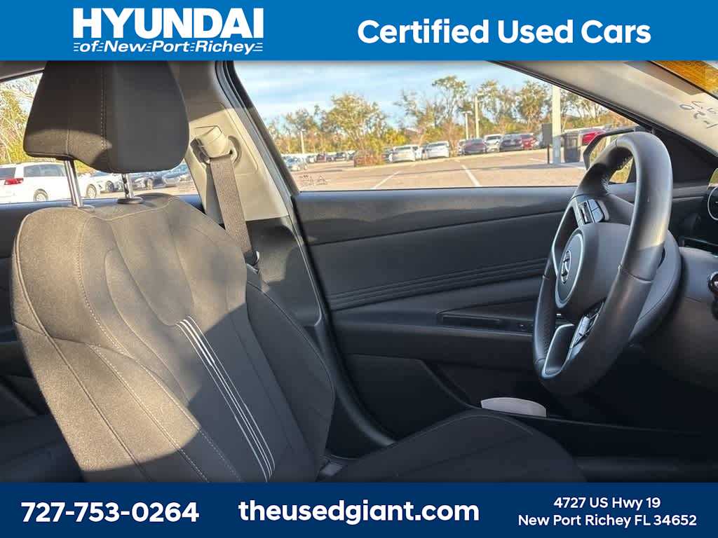 Thumbnail: 2023 Hyundai Elantra - 7