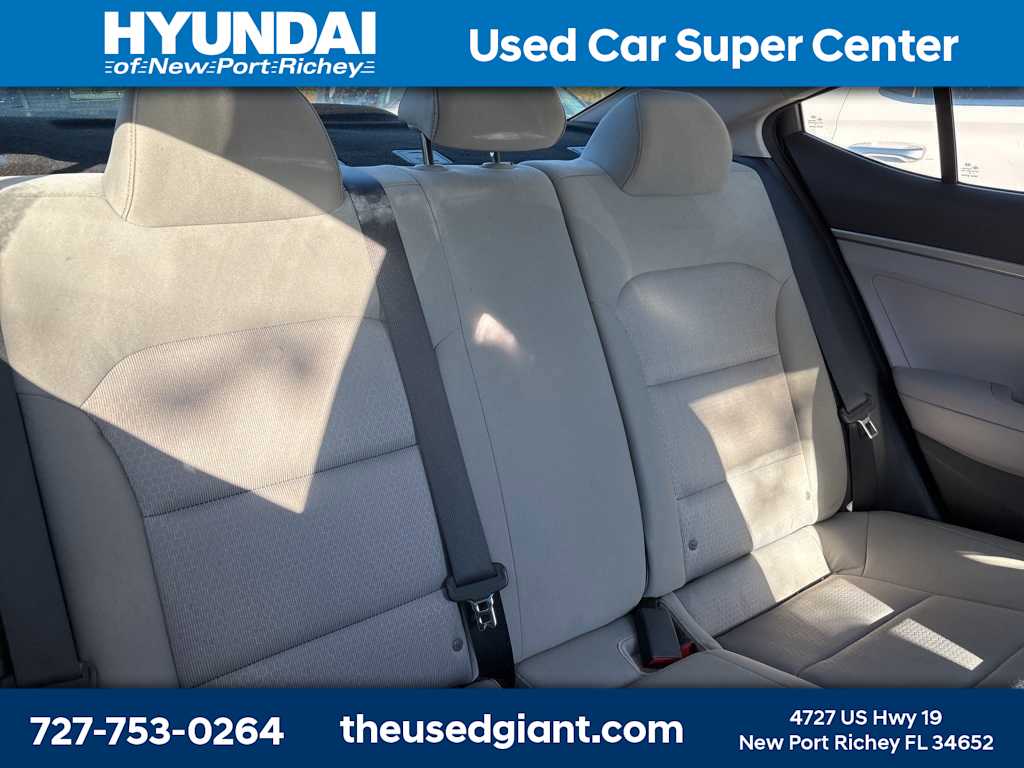 Thumbnail: 2017 Hyundai Elantra - 9