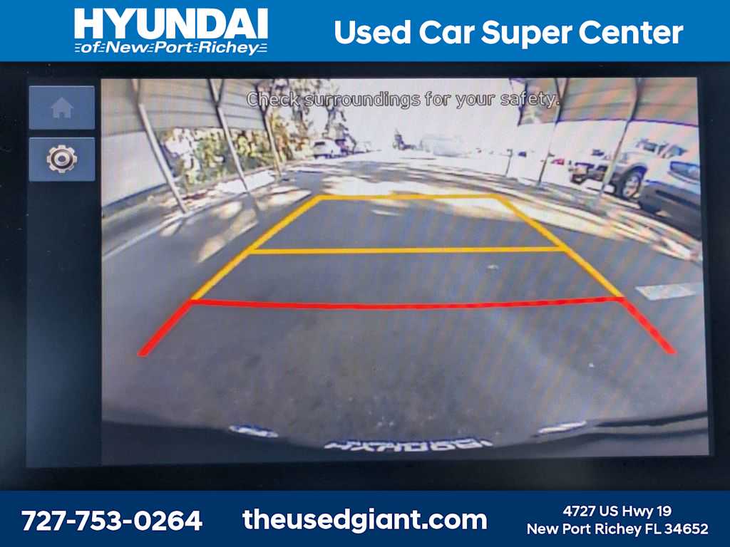 Thumbnail: 2023 Hyundai Venue - 21