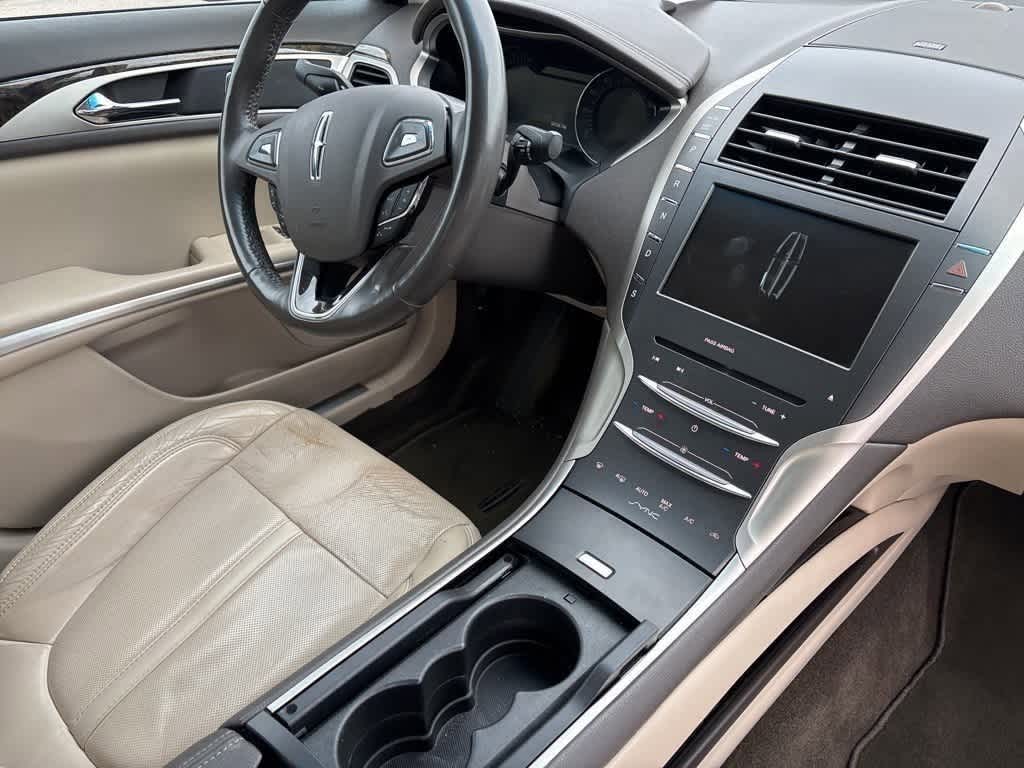 Thumbnail: 2016 Lincoln MKZ - 7