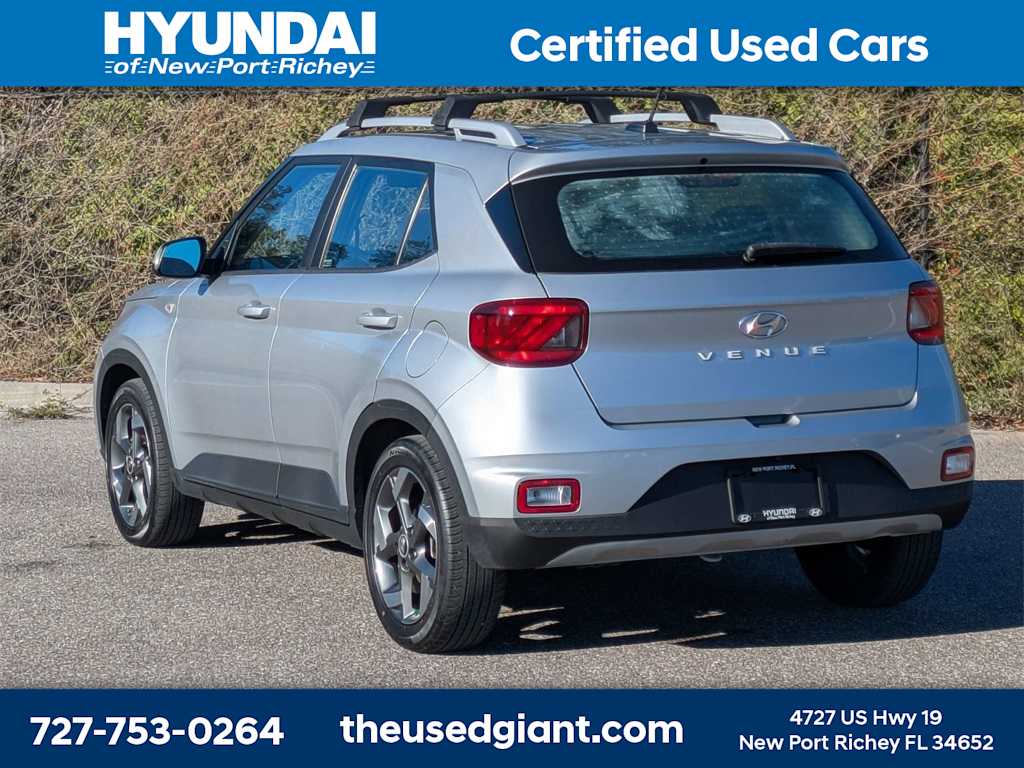 Thumbnail: 2023 Hyundai Venue - 3