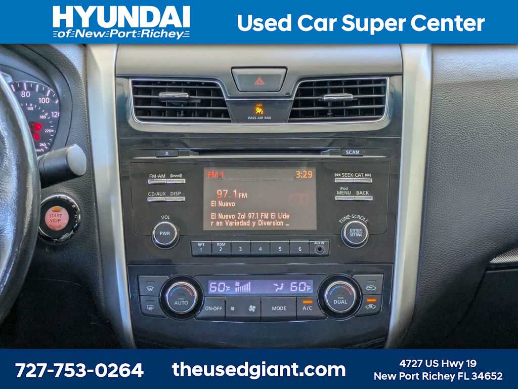 Thumbnail: 2013 Nissan Altima - 20