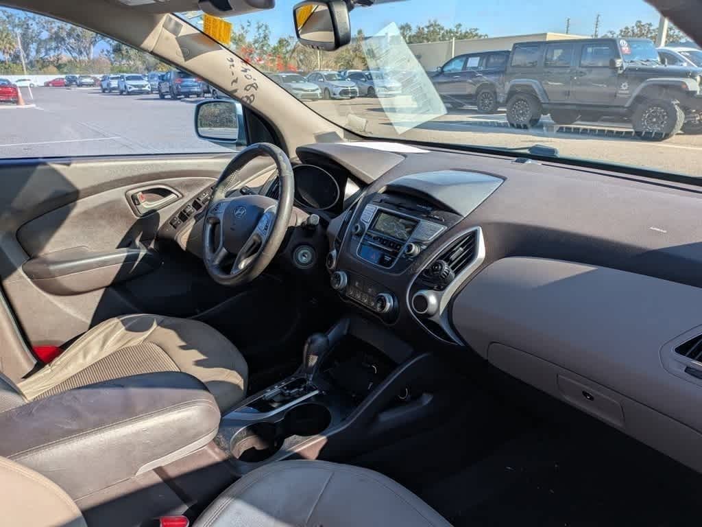 Thumbnail: 2011 Hyundai Tucson - 6