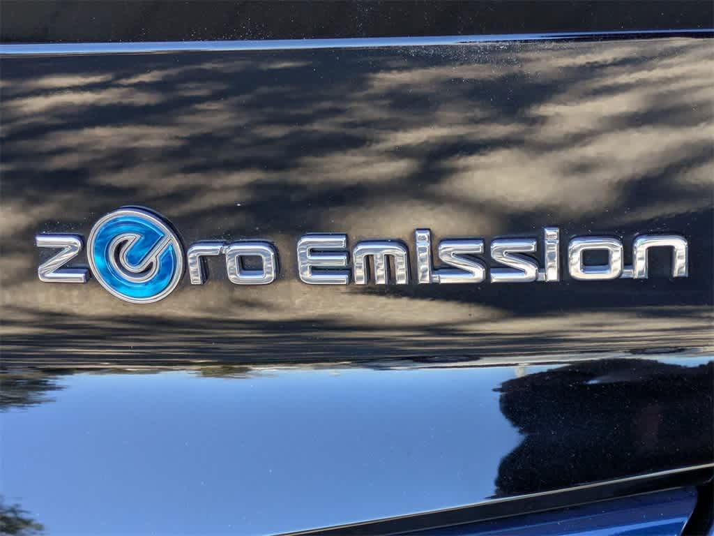 Thumbnail: 2018 Nissan Leaf - 15