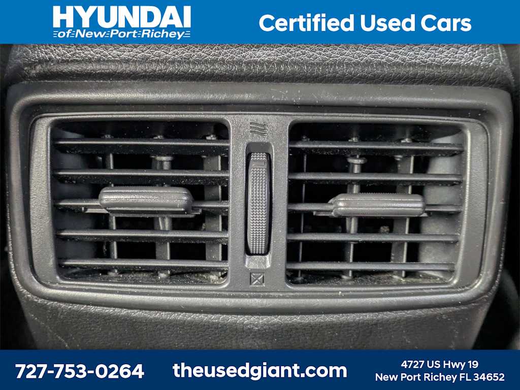 Thumbnail: 2018 Nissan Rogue Sport - 17