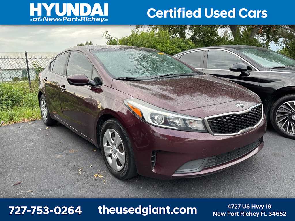 Thumbnail: 2017 Kia Forte - 5