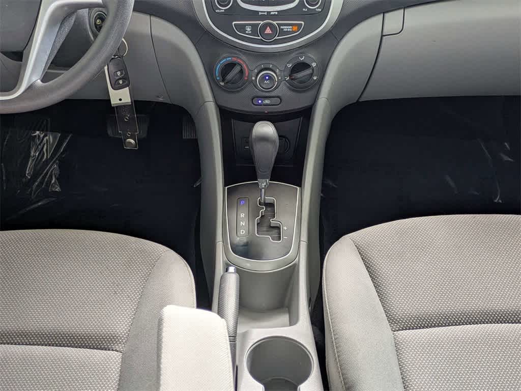 Thumbnail: 2013 Hyundai Accent - 18