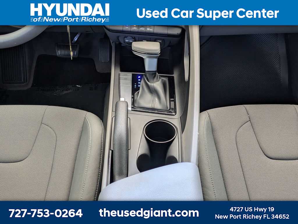 Thumbnail: 2023 Hyundai Elantra - 18