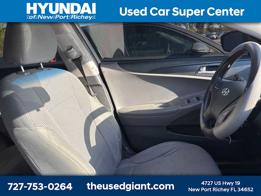 Thumbnail: 2013 Hyundai Sonata - 7