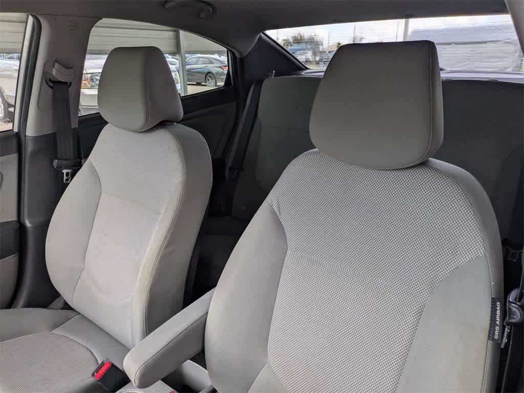 Thumbnail: 2013 Hyundai Accent - 7