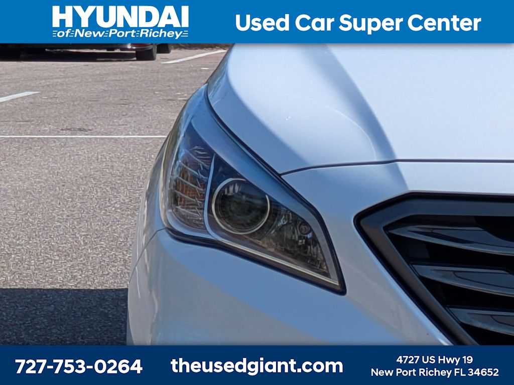 Thumbnail: 2016 Hyundai Sonata - 9