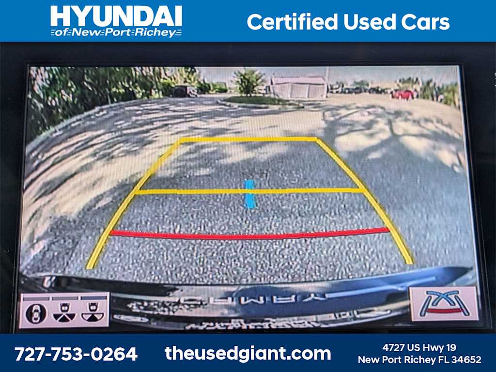 Thumbnail: 2022 Toyota Camry - 23