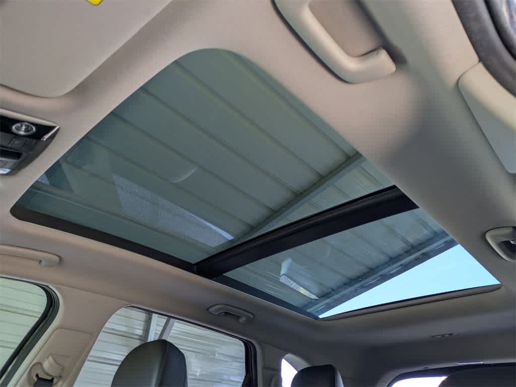 Thumbnail: 2023 Kia Sorento - 29