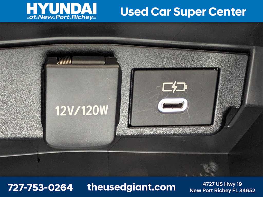 Thumbnail: 2025 Toyota Corolla - 25