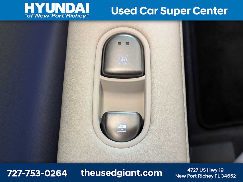 Thumbnail: 2025 Hyundai Ioniq 5 - 17