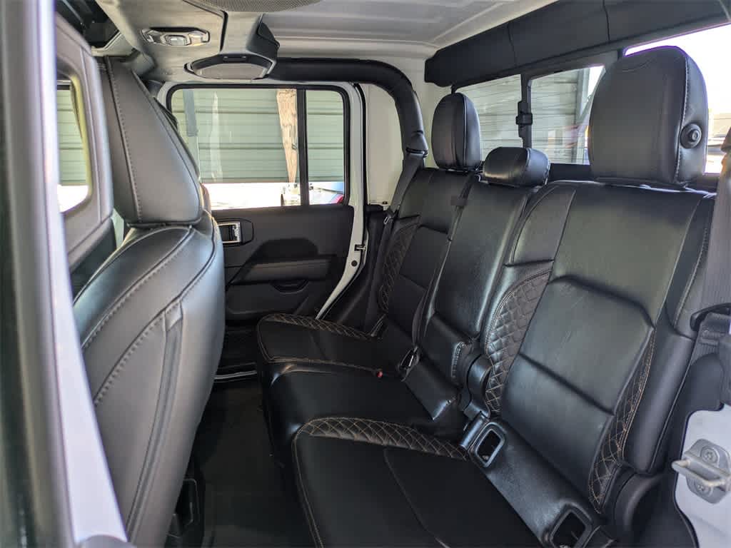 Thumbnail: 2023 Jeep Gladiator - 15